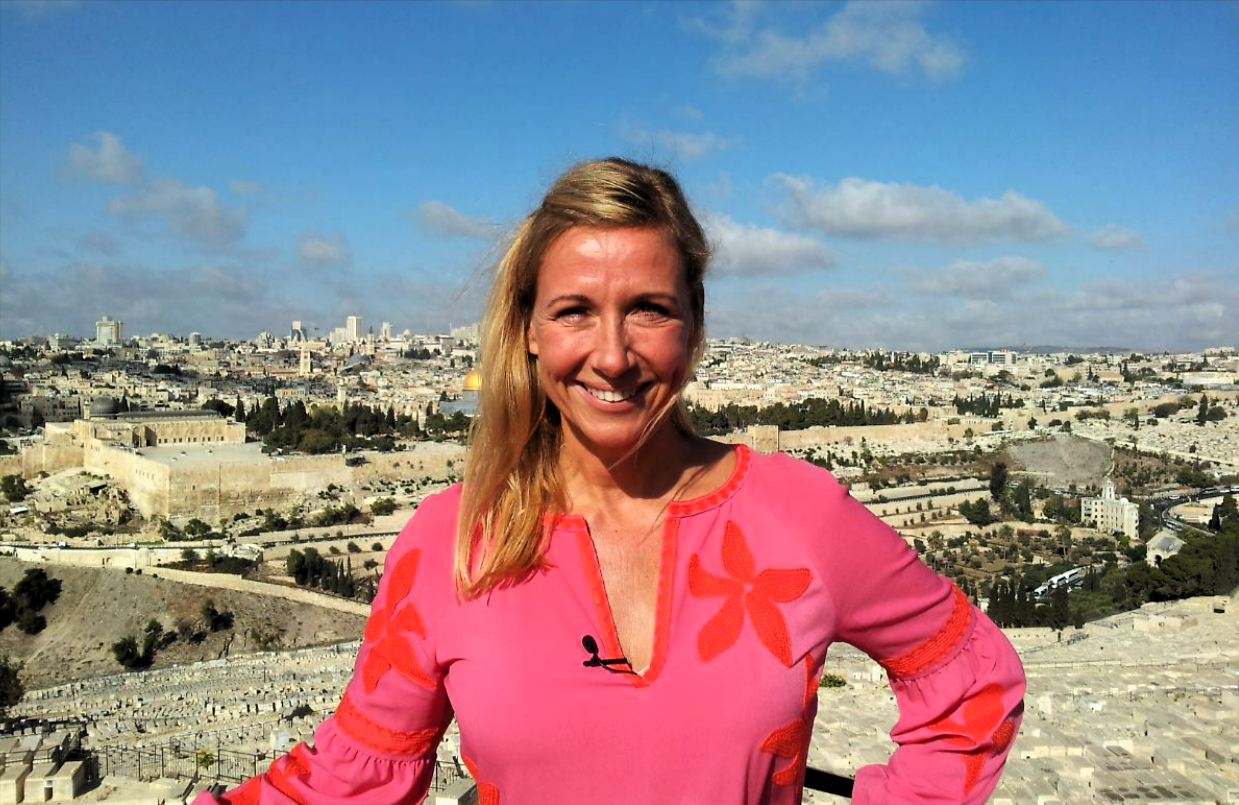 TV-Star Andrea Kiewel in Tel Aviv in Todesangst - Sie erlebte den Angriff auf Israel im Schutzraum!