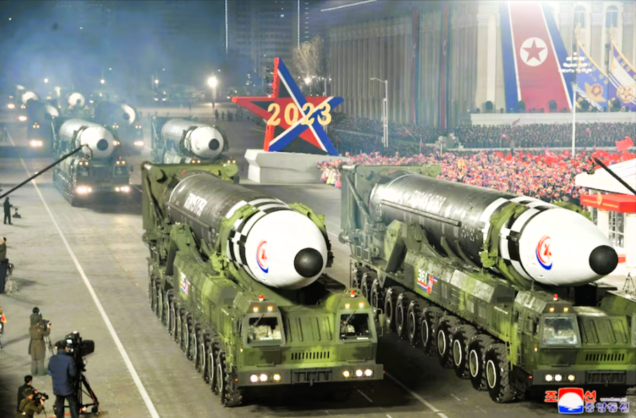 Nordkorea liefert Waffen an Putin! Diese Geheim-Route nehmen die verbotenen Hilfen!