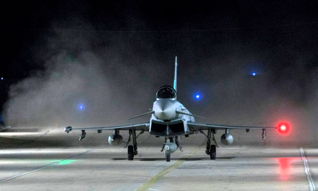 Eurofighter steigen zu Alarmstart auf - Kampfjets über mehreren Bundesländern gesichtet!