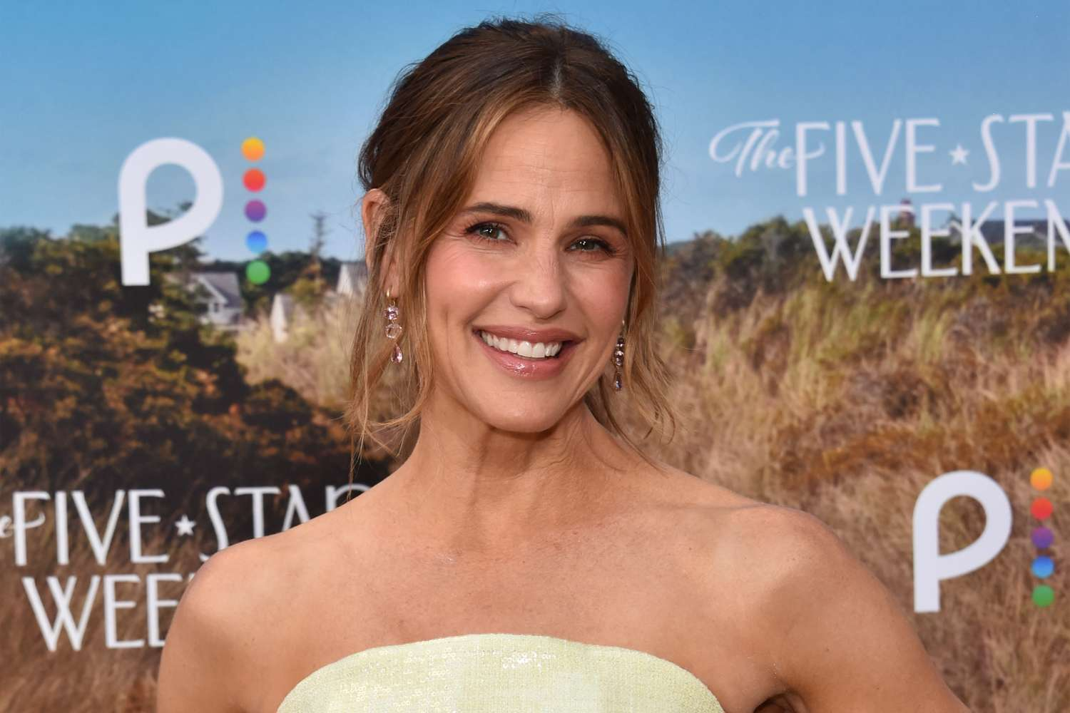 Jennifer Garner’s Repeat Outfit Is the Fall Piece Everyone’s Snapping Up